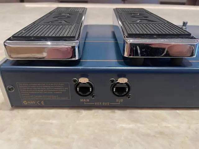 Vox VC12 floor controller in Amps & Pedals in City of Montréal - Image 3