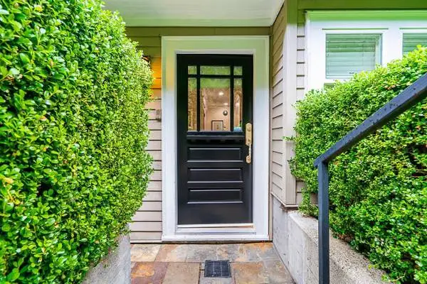 MDF Door Sale in Windows, Doors & Trim in Cranbrook - Image 3