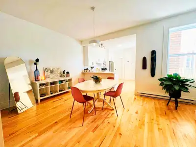 **  Mensuel tt inclus-  Luxueux 2 ch + aire ouverte - Plateau **