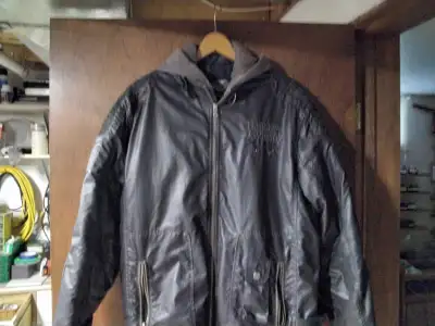 Mens large Harley jacket with zip in hood