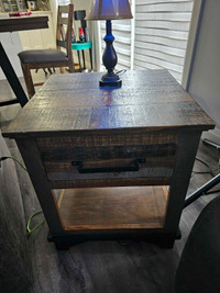 Beautiful wood 1 drawer end table $125