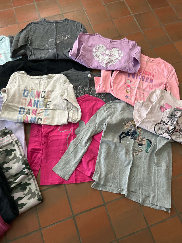  Lot of girls clothes size 10-12  dans Enfants et jeunesse  à Ouest de l’Île - Image 3