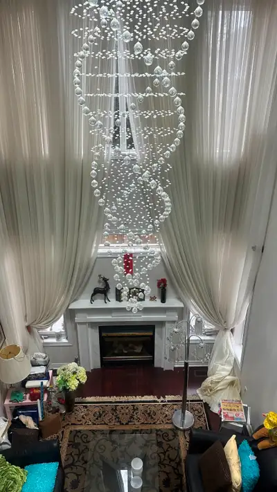 A big & nice furnished room VS private washroom (Single Female)