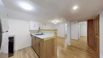 ***available if the ad is still up*** For couple or group ( —i will NOT rent it out to all boys ) Ro...
