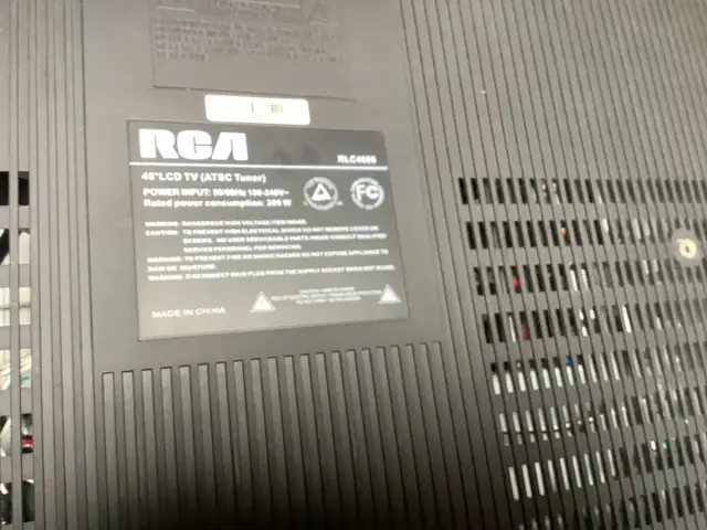 RCA 46" LCD TV in TVs in Gatineau - Image 9