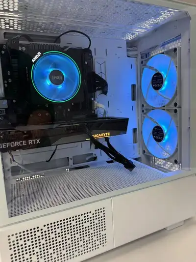 ▶︎ Processor: AMD Ryzen 7 5800XT 3.8GHz 8 Core CPU ▶︎Motherboard: ASROCK B650M ▶︎ Memory: 32GB DDR4...