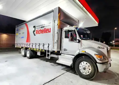 chauffeur de camion, View more