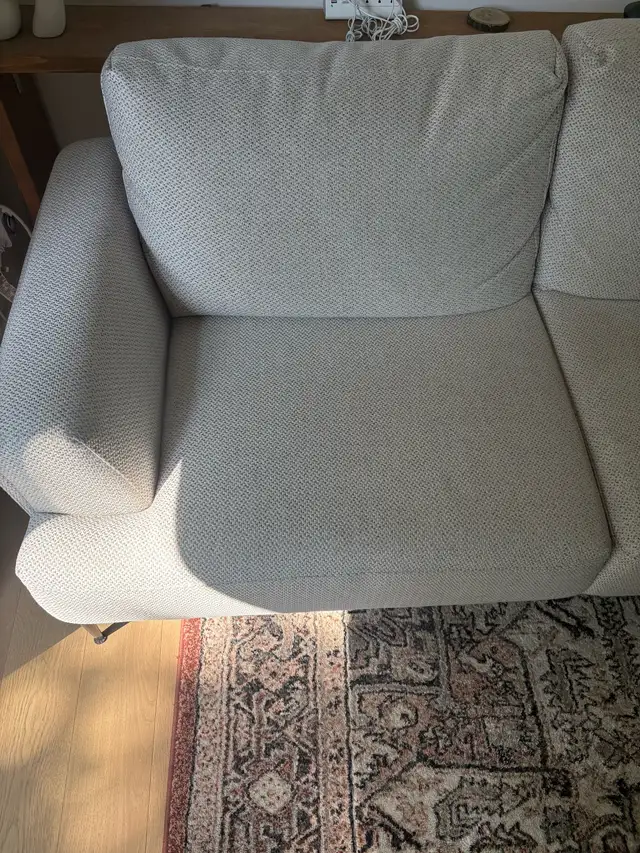 Structube Victor Sectional couch - excellent condition ! in Couches & Futons in Barrie - Image 3