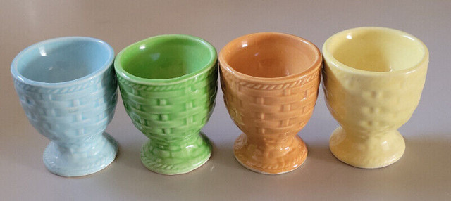 Vintage Set of 4 Ceramic Egg Cups in Arts & Collectibles in Oshawa / Durham Region - Image 3