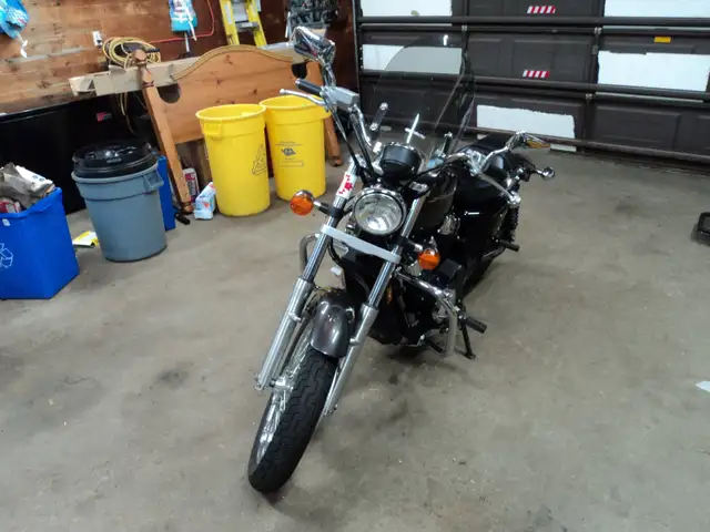 2010 Honda shadow 750 RS in Street, Cruisers & Choppers in Ottawa - Image 4