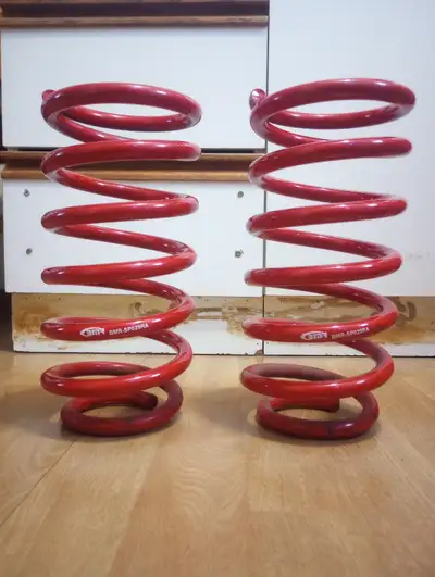 1 pair of BMR Rear 1 inch lowering springs for foxbody mustang, like new, where in a 1989 Mustang LX...
