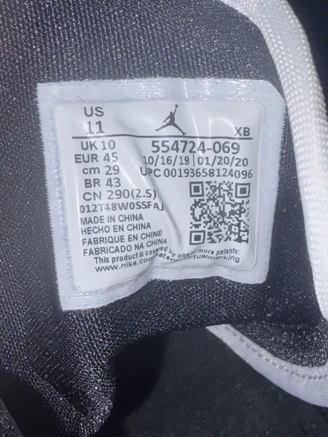 Nike Air Jordan 1 Mid black and red (BRAND NEW) in Men's Shoes in Markham / York Region - Image 6