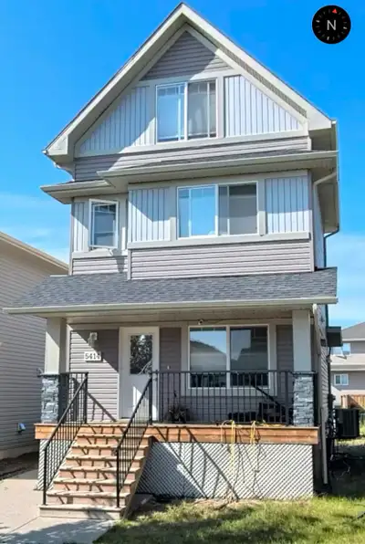 3bedrooms - 4beds - 2.5 bath House