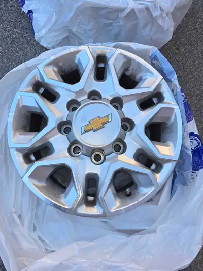 Stock LTZ 2500 18"rims