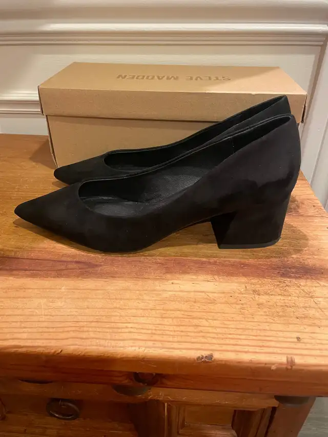 Steve Madden size 10 black suede heels in Women's - Shoes in City of Toronto - Image 3