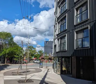 1 Bedroom, 1 Bathroom Apartment