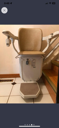 Stairlift - MUST GO, BEST OFFER TAKES IT
