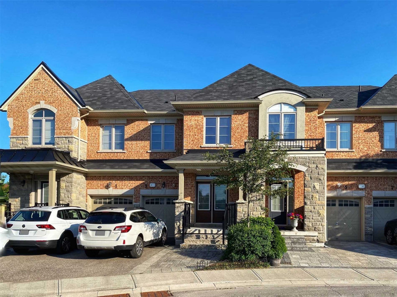 Richmond Hill Brand New Townhouse 3 Bedrooms + 3 Bathrooms + 2 P Long