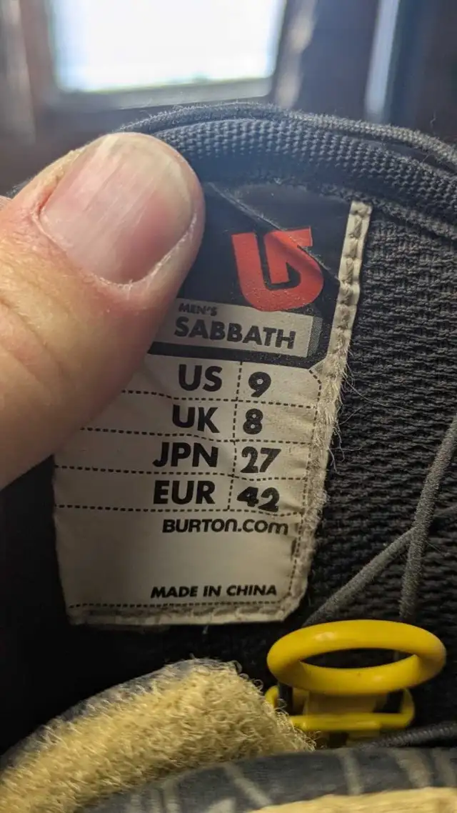 snowboard boots in Snowboard in Calgary - Image 4