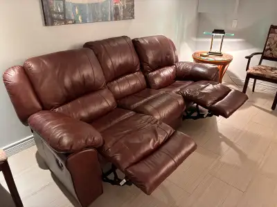 Ensemble fauteuil en cuir, View more
