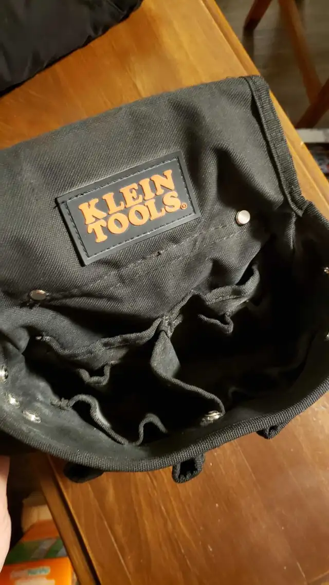 Klein Tools Tool Pouch  in Hand Tools in Barrie - Image 3