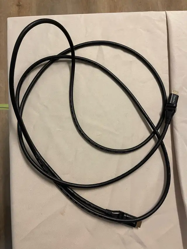 VisionTek 10ft 4K HDMI cable 180 degree connector62863729538305122