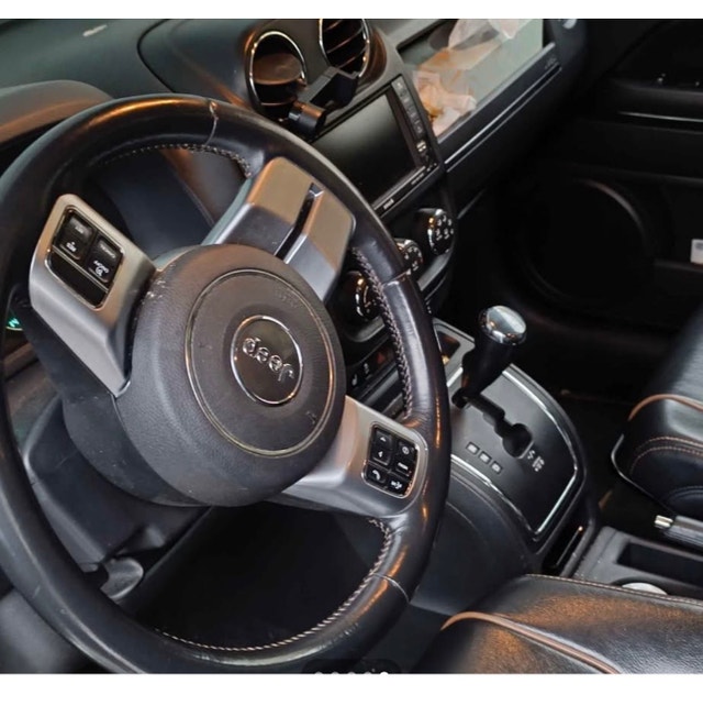 SUV for sale — photo 2