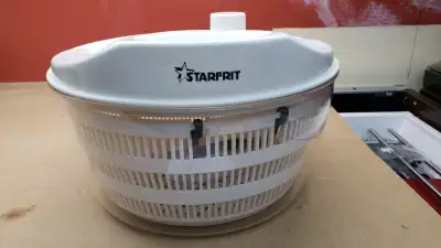 **NEW LETTUCE OR VEGE SPINNER **, View more