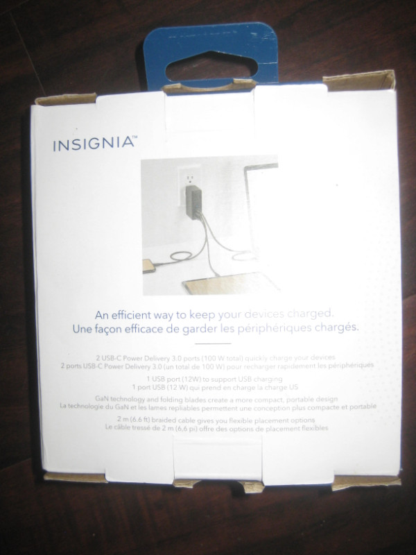 Insignia 20W USB-C Wall Charger. Fast Charger for iPhone 14, 13 in Cell Phone Accessories in Mississauga / Peel Region - Image 4