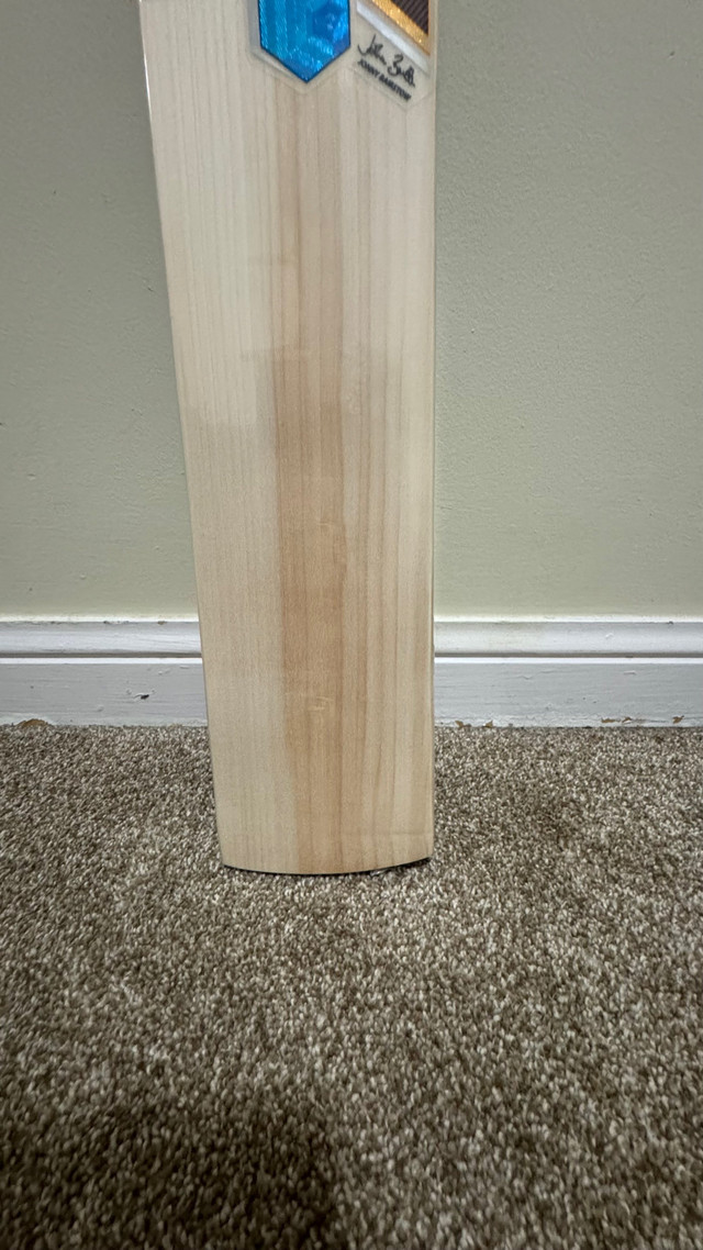 Ss ton- cricket bat in Other in Mississauga / Peel Region - Image 4