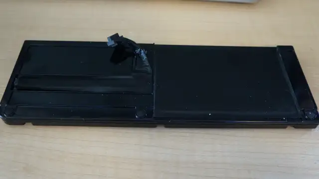 EGOWAY MACBOOK LAPTOP BATTERY in Laptop Accessories in Norfolk County - Image 4
