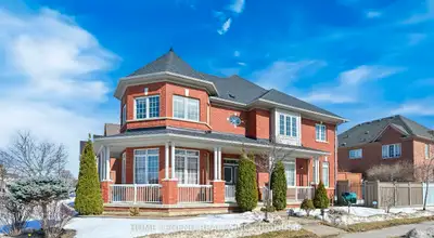 Luxurious 5b5b house for rent, basement included AAA tenants only. Located in Vellore Village. Good...