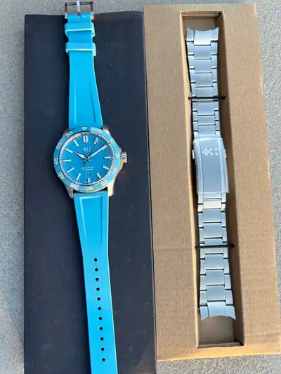 Christopher Ward C60 Trident Pro 300 (42mm case) in Pool Blue. ‘As New’ condition and comes with unu...