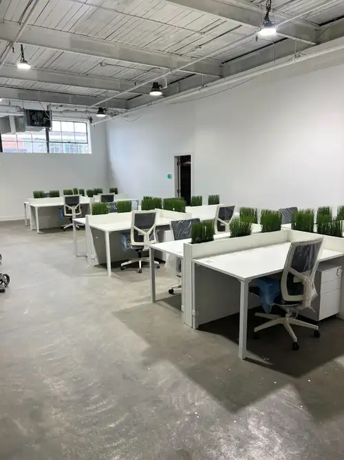 500 to 6000 sqft ( flexible), shared and dedicated warehouse space with loading dock, Internet, coff...