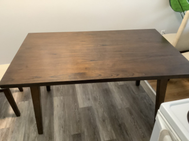 Dining room table in Other Tables in Comox / Courtenay / Cumberland