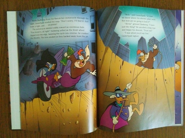 Disney Darkwing Duck 1990's Complete Book Set by Don Fergusen in Children & Young Adult in Lethbridge - Image 4