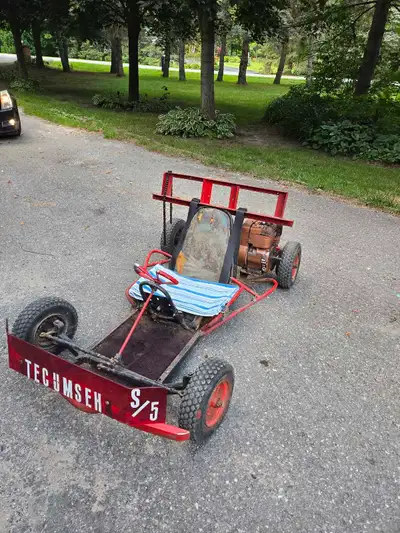 Runs. Just needs a clutch to get it driving. Message for any questions. Located in Campbellville
