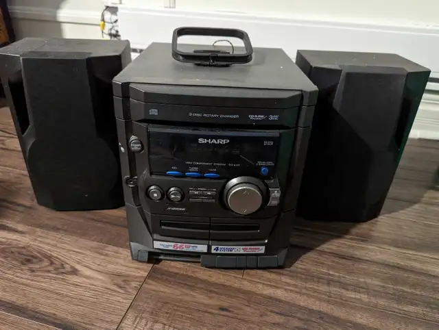 Sharp Stereo System in Stereo Systems & Home Theatre in City of Toronto - Image 5
