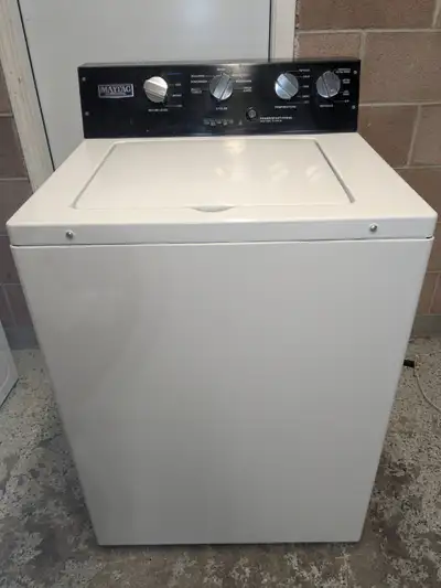 Washer Top Load Maytag - High Efficiency - Like new, View more