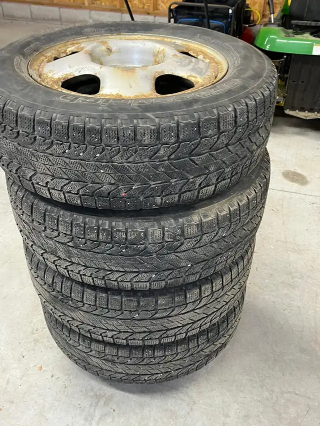 4 winter tires on rims in Tires & Rims in Peterborough - Image 2