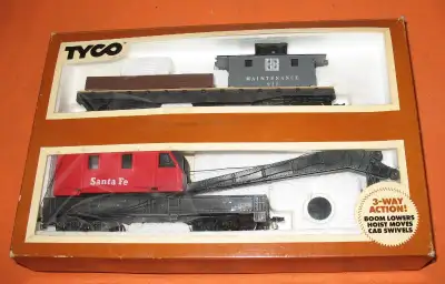 HO Model Railroad Items 110V Electric - Older Models - All as seen. By Tyco - Maintenance Car #932 &...