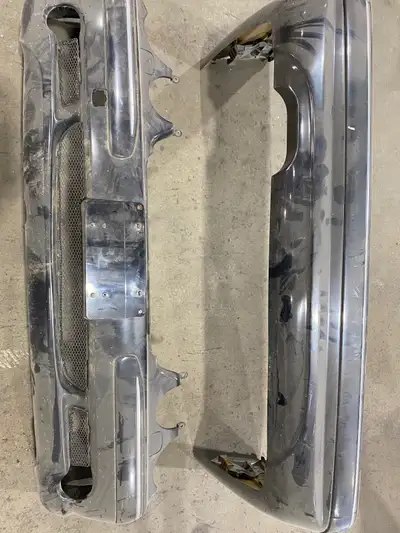 Hi i have set of bumpers for mercedes E55 Amg.front bumper,rear bumper and both sideskirts