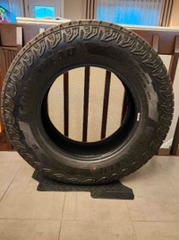 4 pneus neufs Goodyear Wrangler 265/65R18 Territory AT