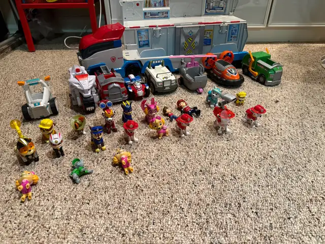 Paw Patrol Bundle 200$64612065222273120