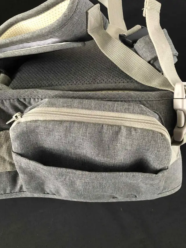 Baby Hip Carrier in Strollers, Carriers & Car Seats in Barrie - Image 6