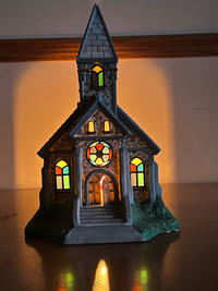 Party-Lite Exclusive Olde World Village #2 Stained Glass Church