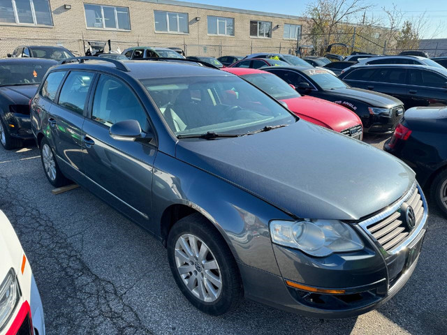 Parting out CHEAP 2010 VW Passat in Auto Body Parts in City of Toronto - Image 2