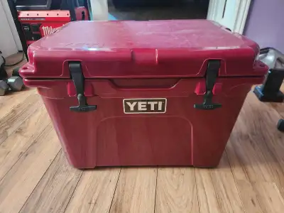 Yeti Tundra 35 Cooler, View more