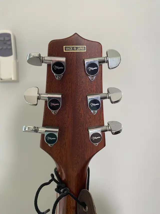 Takamine F‑340SS Japan-Made Vintage Acoustic in Guitars in Petawawa - Image 4