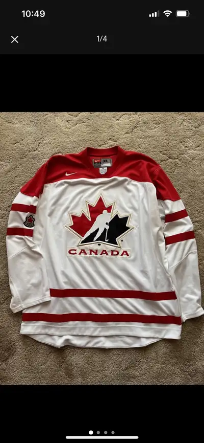 Team Canada Men’s Hockey Jersey XL, View more